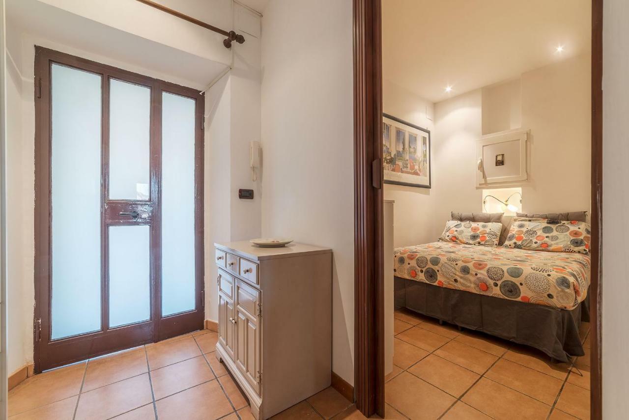 Colosseo & San Clemente Cozy Flat Řím Exteriér fotografie