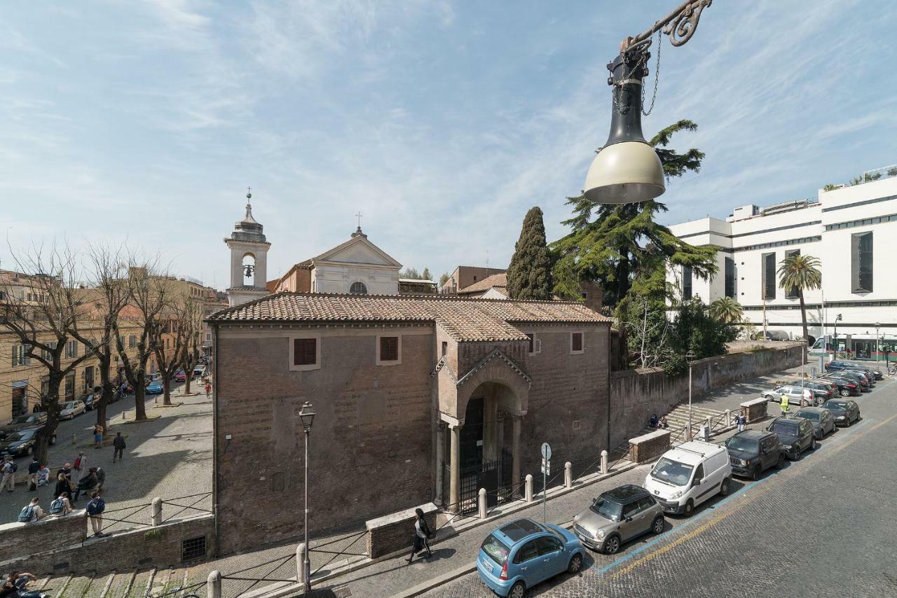 Colosseo & San Clemente Cozy Flat Řím Exteriér fotografie