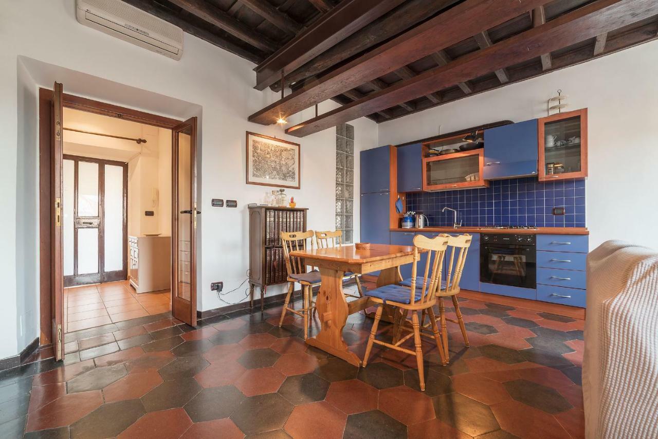 Colosseo & San Clemente Cozy Flat Řím Exteriér fotografie