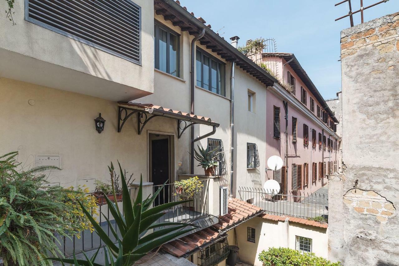 Colosseo & San Clemente Cozy Flat Řím Exteriér fotografie